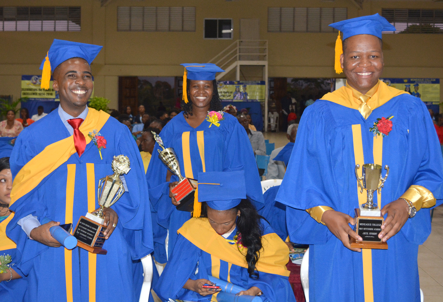 Moneague College graduate its brightest and challenge them to ‘go shine ...