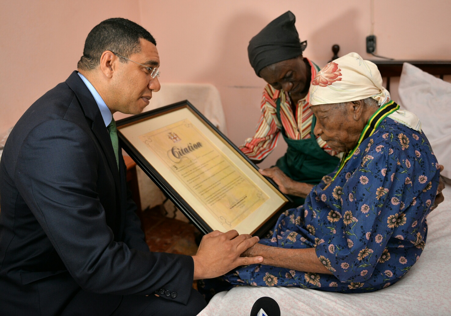 Jismrs PM AWARDS MEDAL TO WORLD’S OLDEST LIVING PERSON MONTEGO BAY, April 28 ...