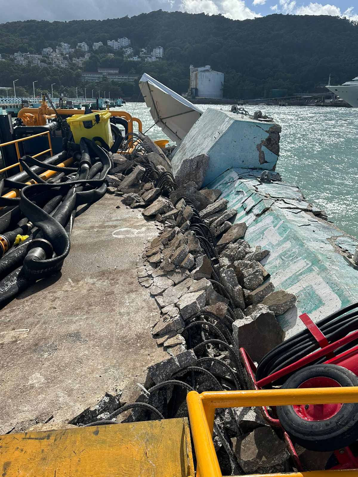 OCHO RIOS PIER DAMAGED - North Coast Times Jamaica